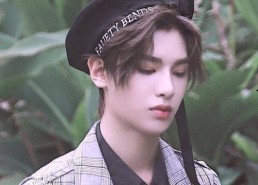 娱乐圈吃瓜直播间黄明昊,娱乐圈吃瓜直播间的焦点人物